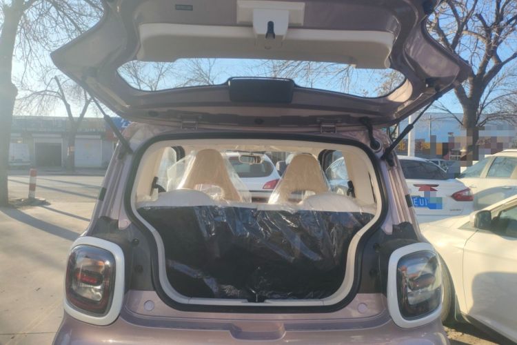 Used Bestune Pony 2026 222km Colorful Horse Trunk