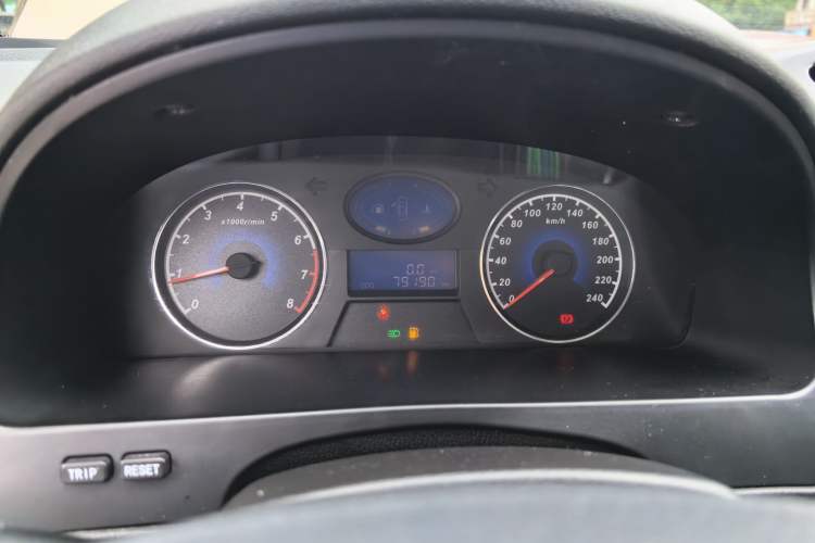 Used Geely Auto Classic Emgrand 2013 Sedan 1.5L Manual Entry-Level Model