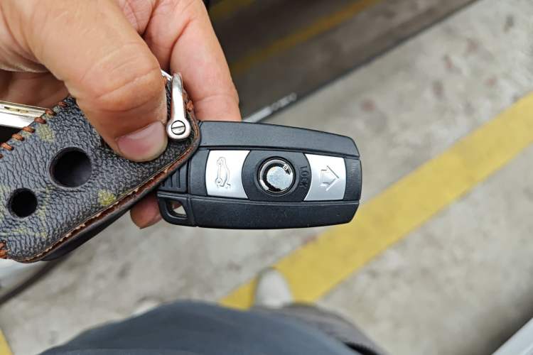 Used BMW X1 2015 sDrive18i Fashion Upgrade Edition Vehicle Key