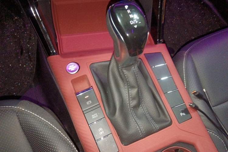 Used Volkswagen Passat 2025 Premium Version 380TSI Dragon Edition
