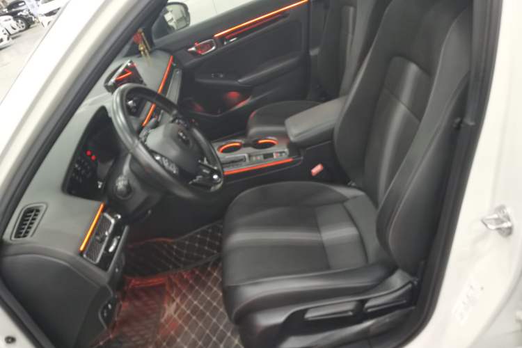 Used Honda Civic 2022 240TURBO CVT Dynamic Edition Left Front Seat