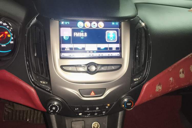 Used Chevrolet Cruze 2017 1.5L Automatic Pioneer Sunroof Edition
