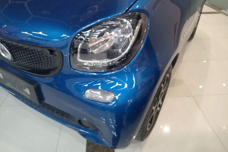 Used smart fortwo 2016 0.9T 66kW Hardtop Pioneer Edition

