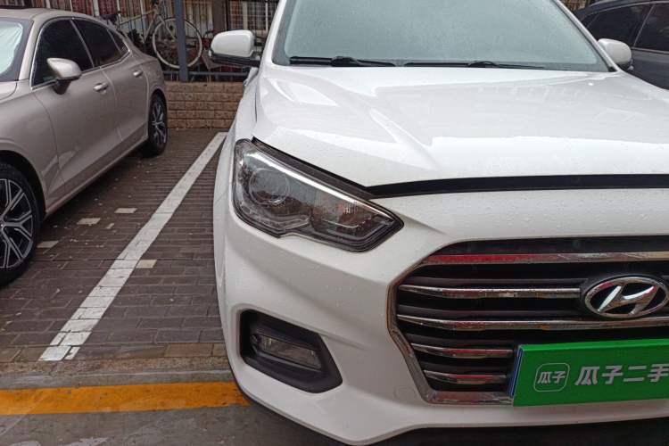 Used Hyundai ix35 2019 2.0L Automatic 2WD Zhiyong·Changxiang Edition China V Standard Right Front Headlight