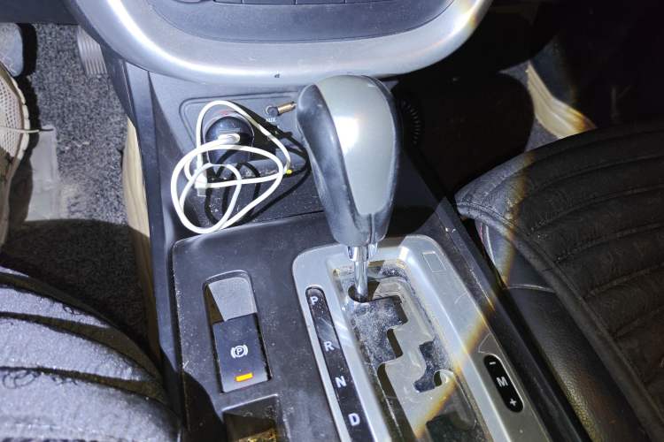 Used Bestune X80 2013 2.0L automatic luxury version