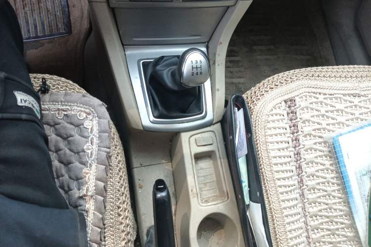 Used Ford Focus 2011 Sedan 1.8L Manual Comfort Model
