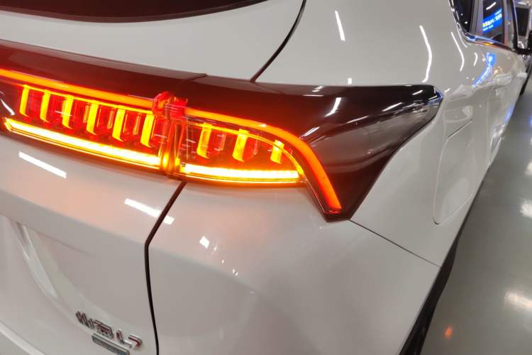 Used JETOUR Shanhai Shanhai L7 2024 1.5T 120km MAX+ 7-Seater
