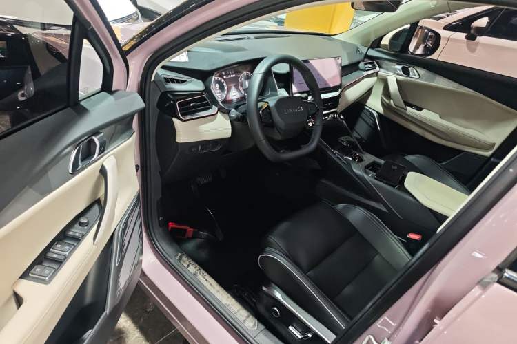 Used Lynk & Co 06 2023 Remix 1.5T Shero