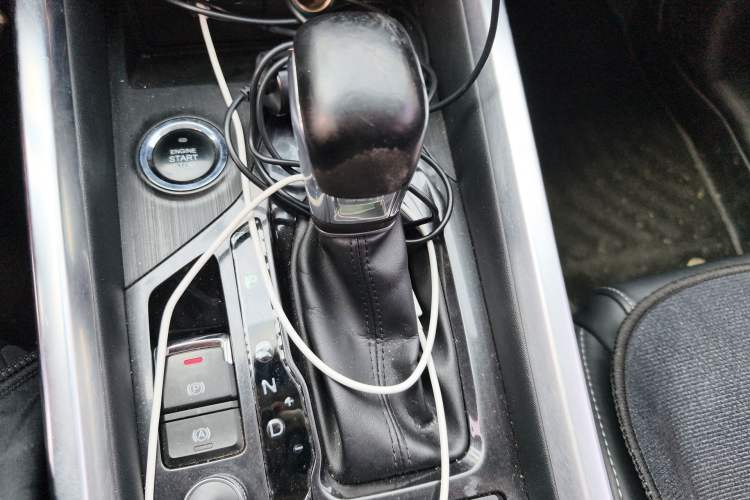 Used Chery Tiggo 8 2018 1.5 TCI Automatic Luxury 7-Seater Gear Lever