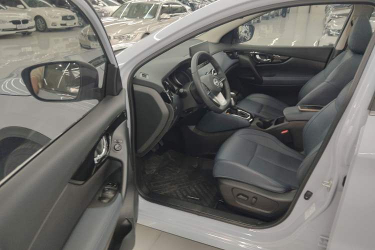 Used Nissan Qashqai 2025 Honor 2.0L CVT XV+ Leading Edition