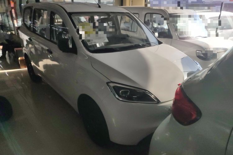 Used Wuling Hongguang New Energy 2025 Extended-Range Hybrid 50 km Utility Version

