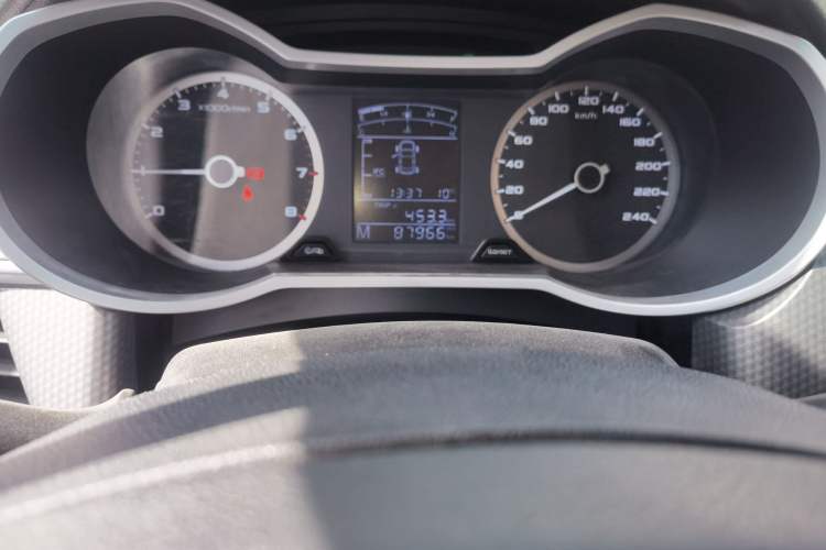 Used Geely Auto Emgrand GS 2016 Elegant Edition 1.8L Manual LingShang Model Odometer Close Up