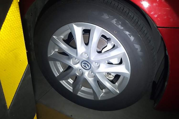 Used Mazda 3 Axela 2017 Sedan 1.5L Automatic Luxury Model Emission Standard China V
