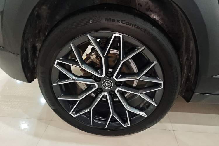 Used CHANGAN UNI-T 2022 1.5T Prestige Version Exterior 5