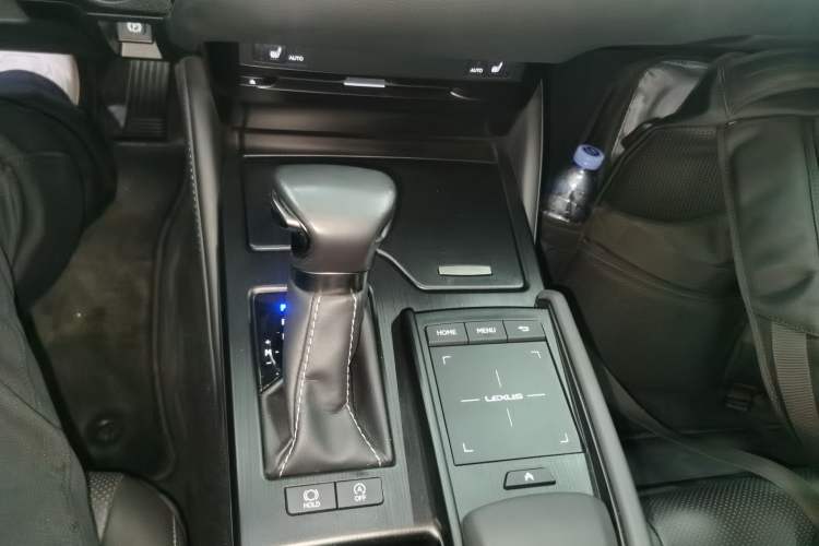 Used Lexus ES 2020 200 Excellence Edition Gear Lever