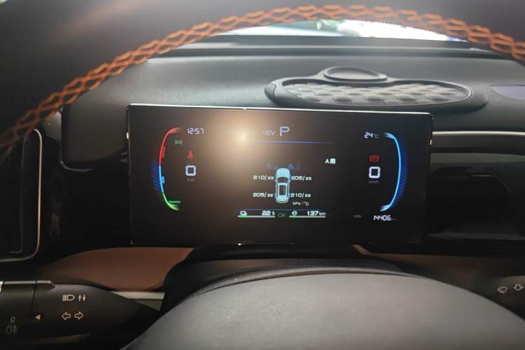 Used BYD Song Pro New Energy 2024 HONOR Edition DM-i 71KM Navigation Model