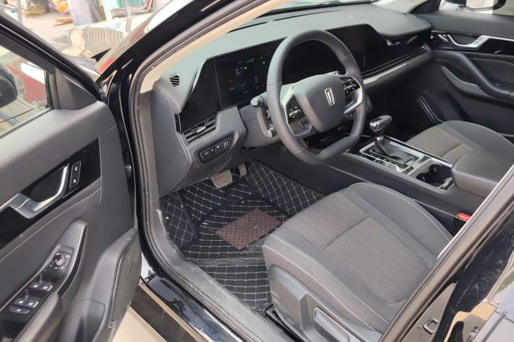 Used Bestune B70 2022 Third Generation 1.5T Automatic Enjoyment Version
