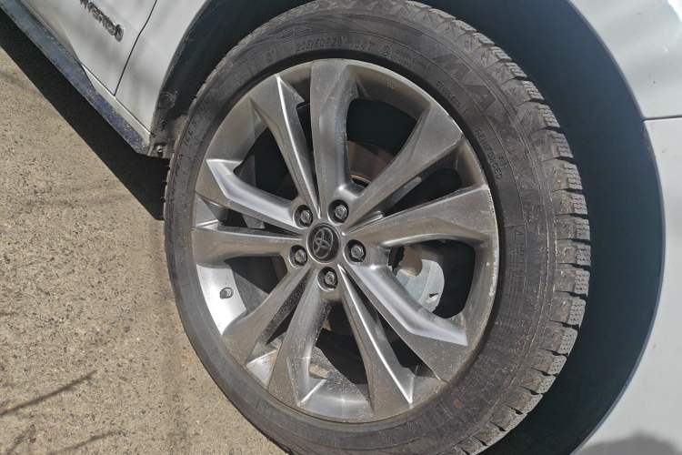 Used Toyota SIENNA 2023 2.5L Hybrid Deluxe Edition
