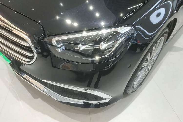 Used Mercedes-Benz E-Class 2023 Updated E 300 L Fashion Edition
