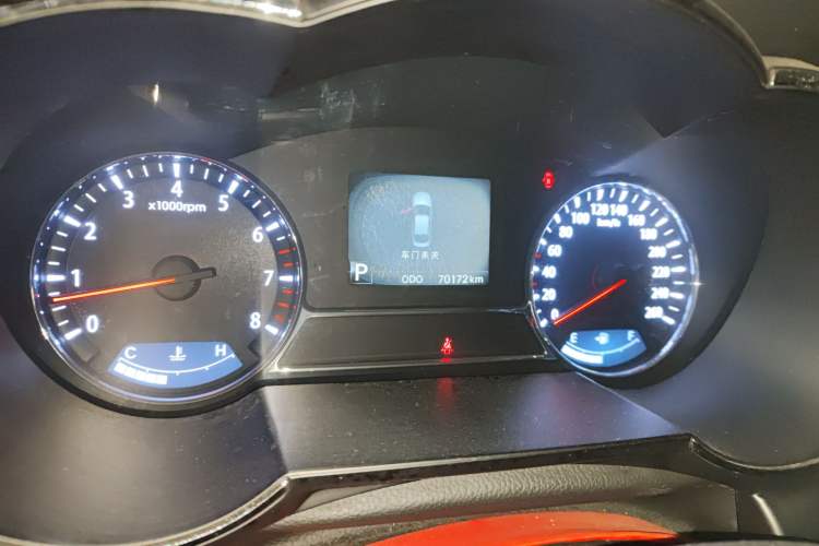 Used Kia K5 2011 2.0L Automatic GLS
