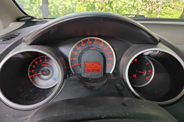 Used Honda Fit 2011 1.3L automatic comfort version
