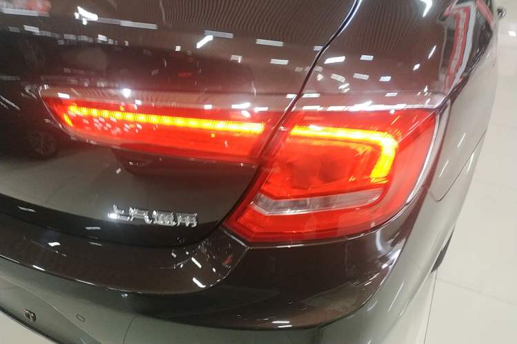 Used Buick LaCrosse 2016 28T Luxury Version Exterior 2