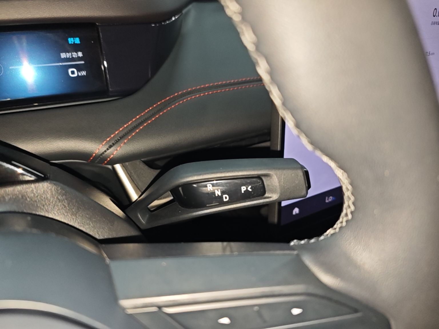 Xiaomi Auto SU7 2024 Rear-Drive Ultra-Long Range Advanced Pro-Level Intelligent Driving Version — снимка 16
