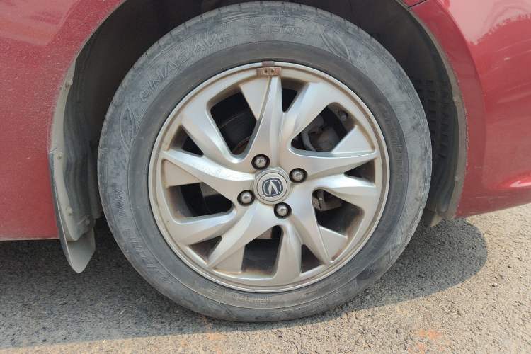 Used CHANGAN Alsvin V5 2012 1.5L Manual Sport Version China V Standard Right Front Wheel Hub