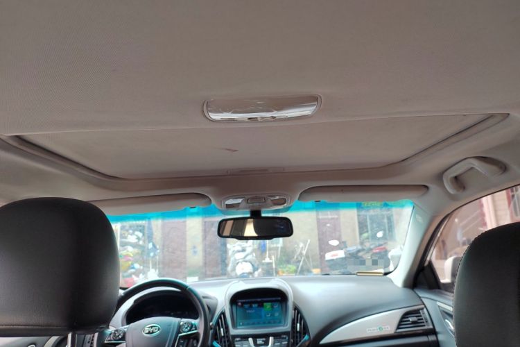 Used BYD Qin New Energy 2015 1.5T Dual-Crown Flagship Plus Edition Headliner