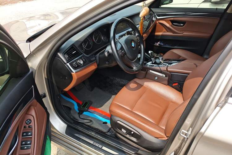 Used BMW 5 Series 2017 520Li Elegant Edition
