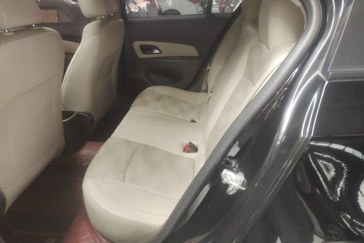 Used Chevrolet Cruze 2015 1.5L Classic SE AT
