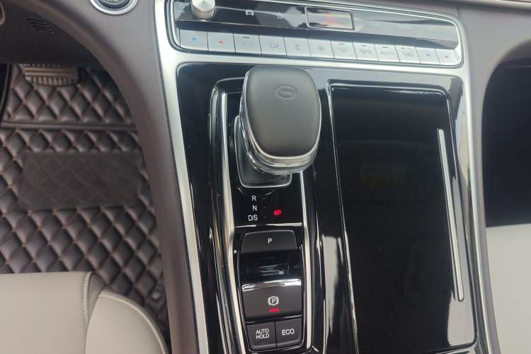 Used GAC Trumpchi M8 2021 Lingxiu Series 390T Deluxe Edition Gear Lever