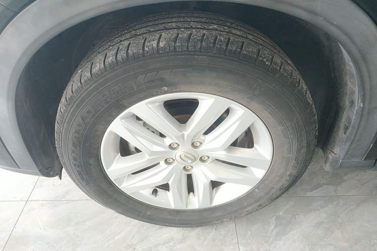 Used GAC Trumpchi GS5 2019 270T Automatic Elite Edition Left Front Wheel Hub