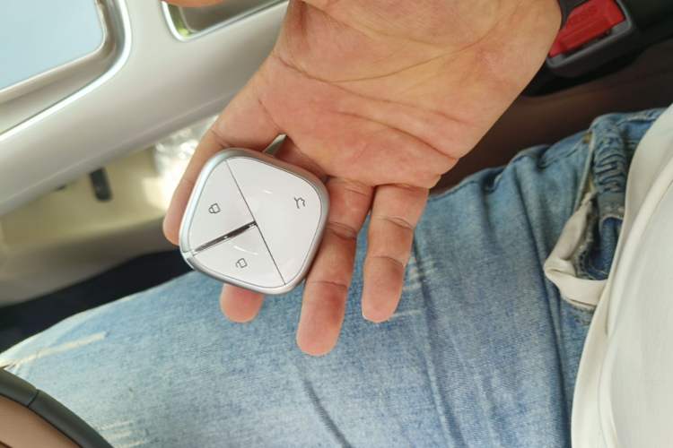 Used Wuling Bingo S 2025 Model 430km Deluxe Edition Vehicle Key