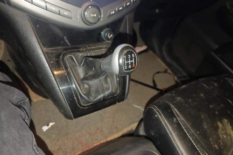 Used BYD S6 2013 Jingyue Edition 2.0L Manual Luxury Model 5 Seats
