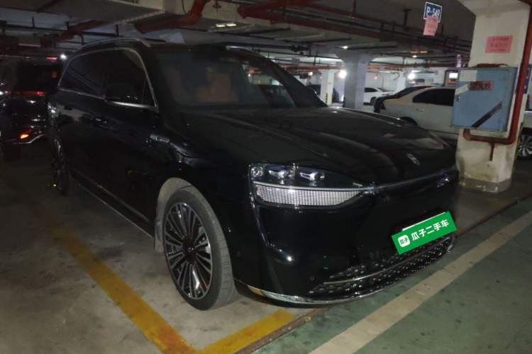 Used Hima AITO M9 2024 Range-Extended Ultra Version 42 kWh 6-Seater Model Front Right 45 Deg