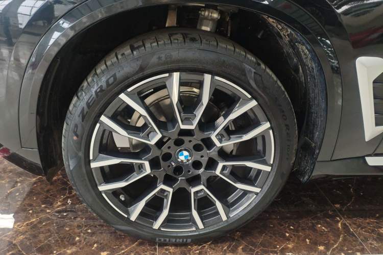 Used BMW X5 2023 xDrive 40Li M Sport Package