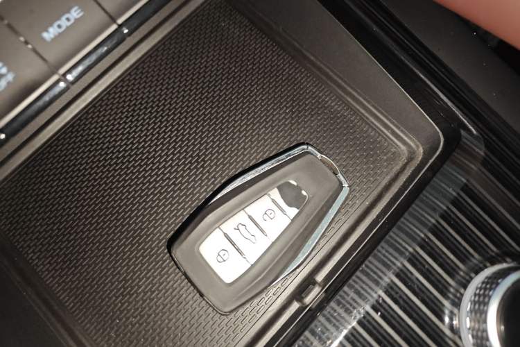 Used Geely Auto Monjaro L 2021 2.0TD DCT EVO Two-Wheel Drive Prestige Version
