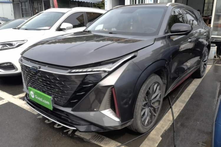 Used CHANGAN OSHAN Z6 2022 Blue Whale 1.5T DCT Luxury Model