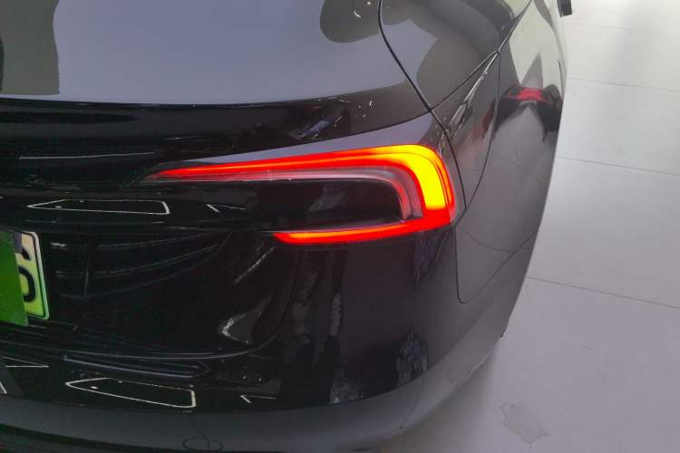 Used Tesla Model 3 2025 Rear-Wheel-Drive Version