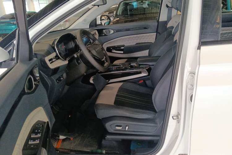 Used Baojun RM-5 2019 1.5T CVT 24-Hour Online Luxury Version 7 Seats