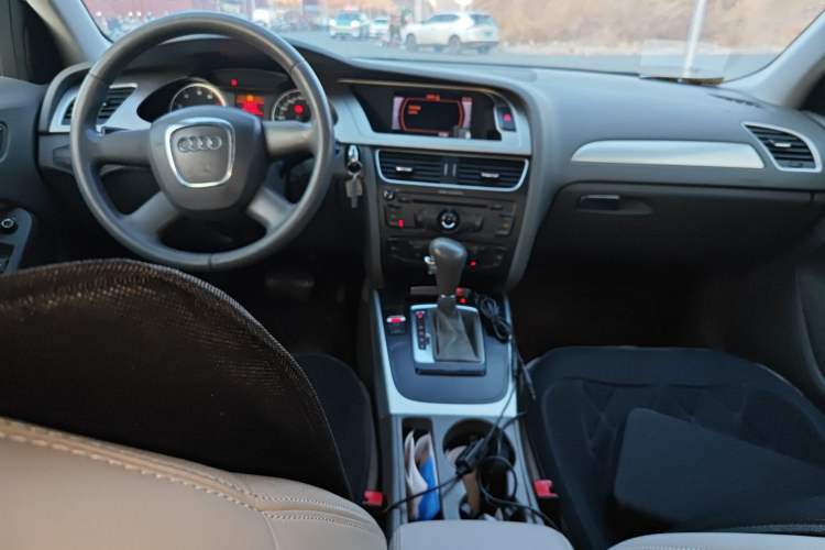 Used Audi A4L 2010 2.0 TFSI Standard Edition
