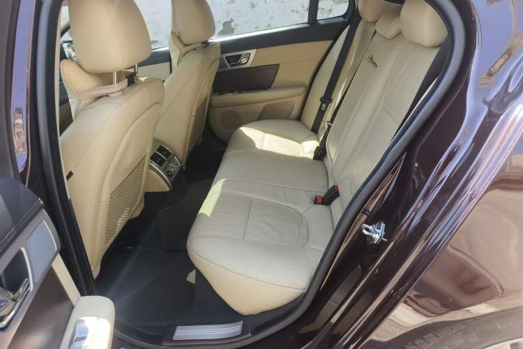 Used Jaguar XF 2015 XF 2.0T Prestige Edition