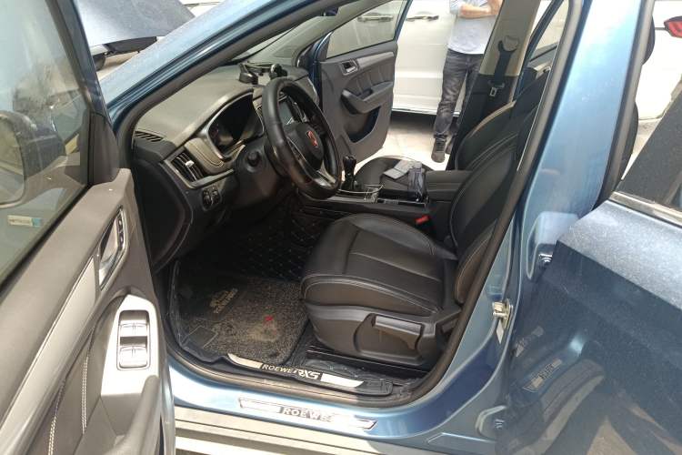 Used Roewe RX5 2016 20T Two-Wheel Drive Manual Flagship Edition