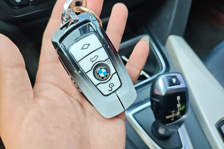 Used BMW 3 Series GT 2014 320i Leading Model
