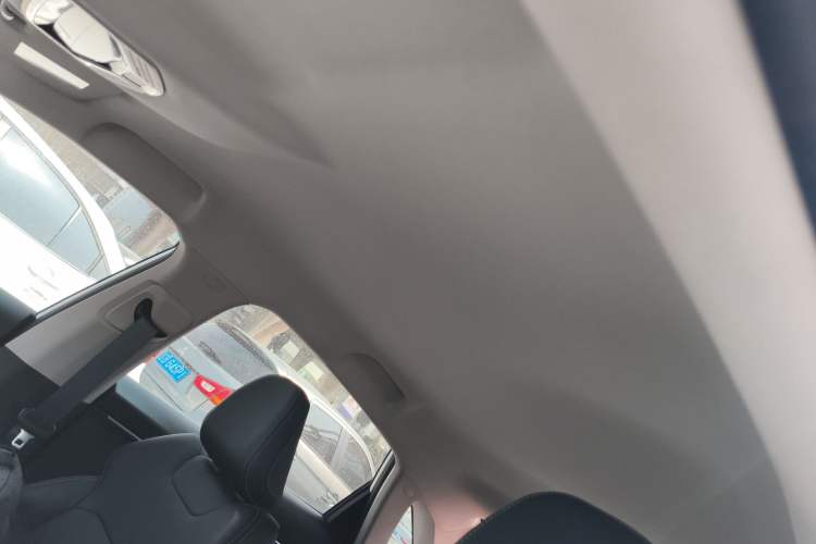 Used Geely Auto Emgrand 2025 4th Generation 1.5L CVT Starry Edition Headliner