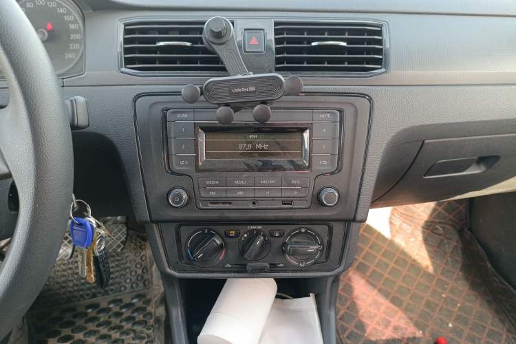 Used Volkswagen Santana 2019 1.5L Manual Fashion Edition China VI Standard Audio And AC Panel