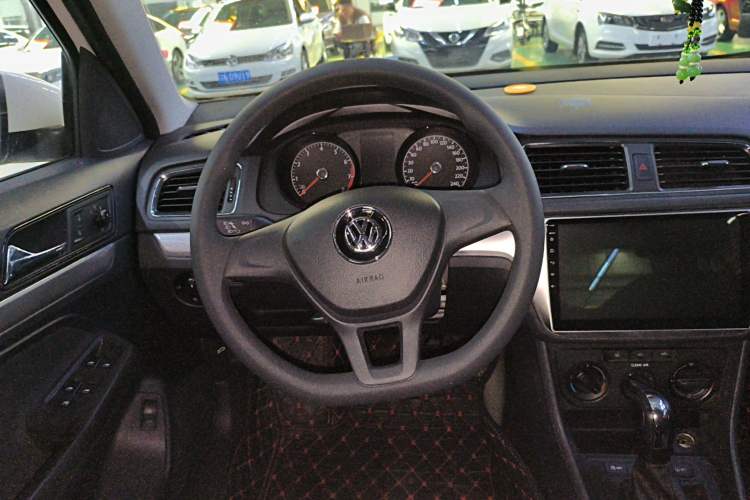 Used Volkswagen Lavida 2018 Classic 1.5L Automatic Fashion Edition China VI Standard