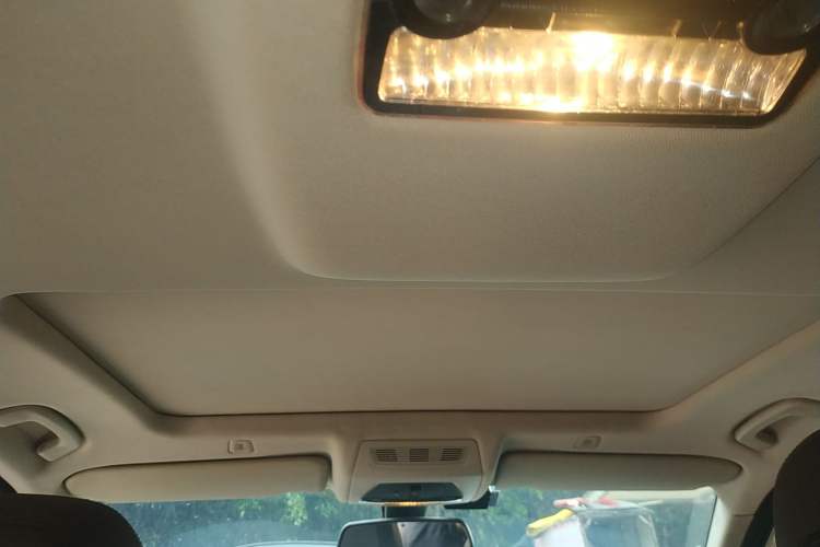 Used BMW 5 Series 2014 528Li Luxury Design Package
