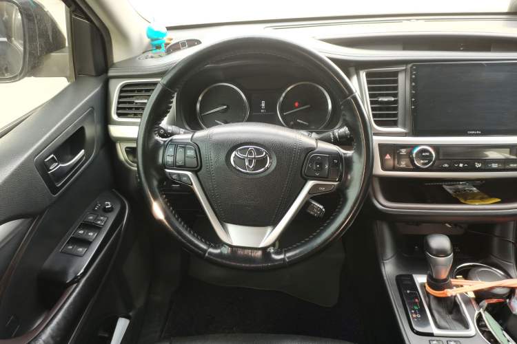 Used Toyota Highlander 2015 2.0T Four-Wheel Drive Luxury Edition 7-Seater
